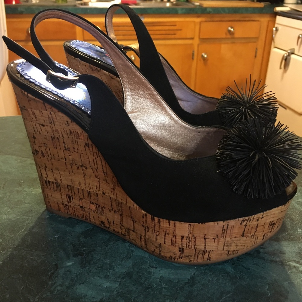Luichiny black wedge sandals Size 8